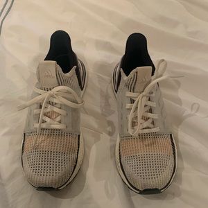 Women’s Adidas Boost 8.5
